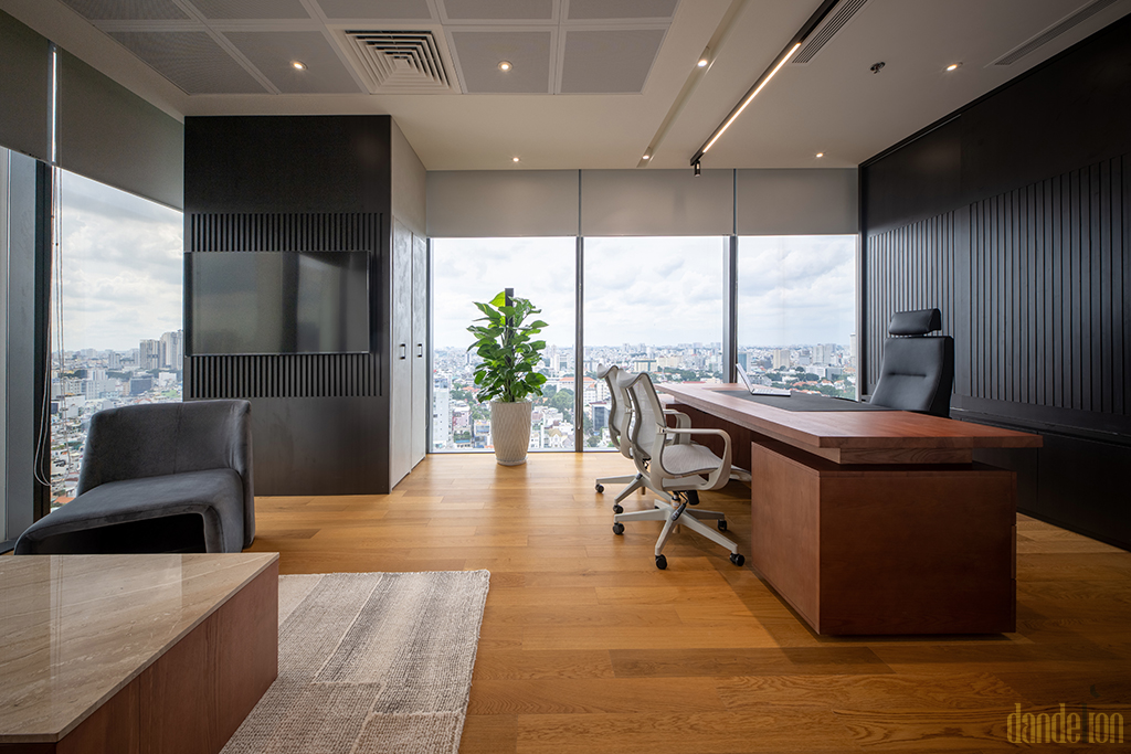 HL General Director office &ndash; private and sophisticated executive workspace